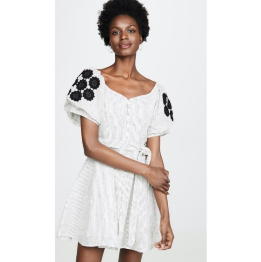 Elegant Off-Shoulder Striped Dress - Picture 2 of 16
